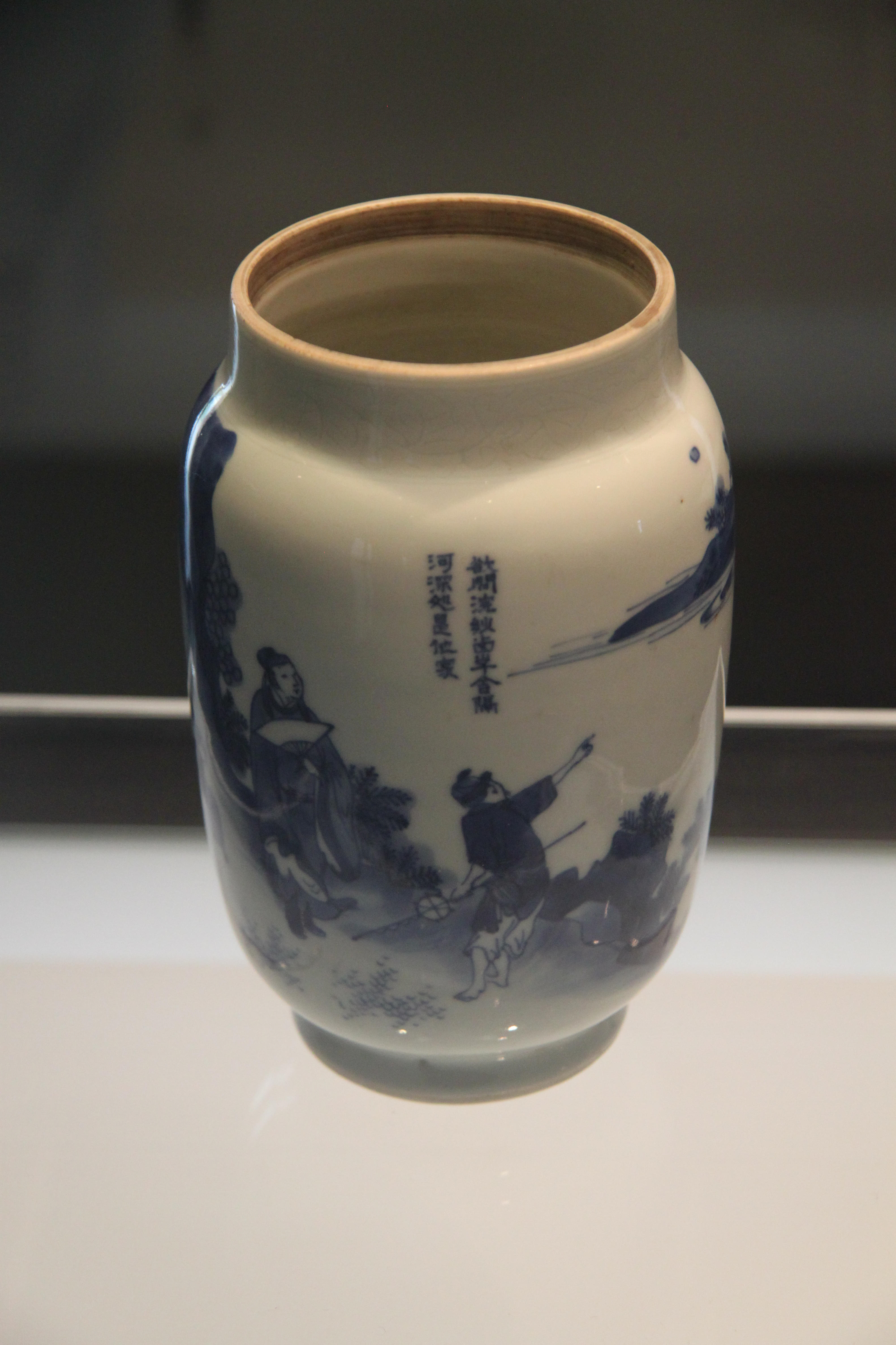 官窑|在广博展馆中，静静地看着运用到瓷器制作中的多种工艺，各领风骚