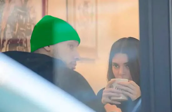 小姐姐|俏肯豆要生孩子了，傻布克一个头两个大！