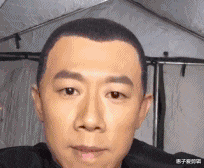 “这个女厕所不简单啊,估计大部分女生进去之前都要斟酌一下!”