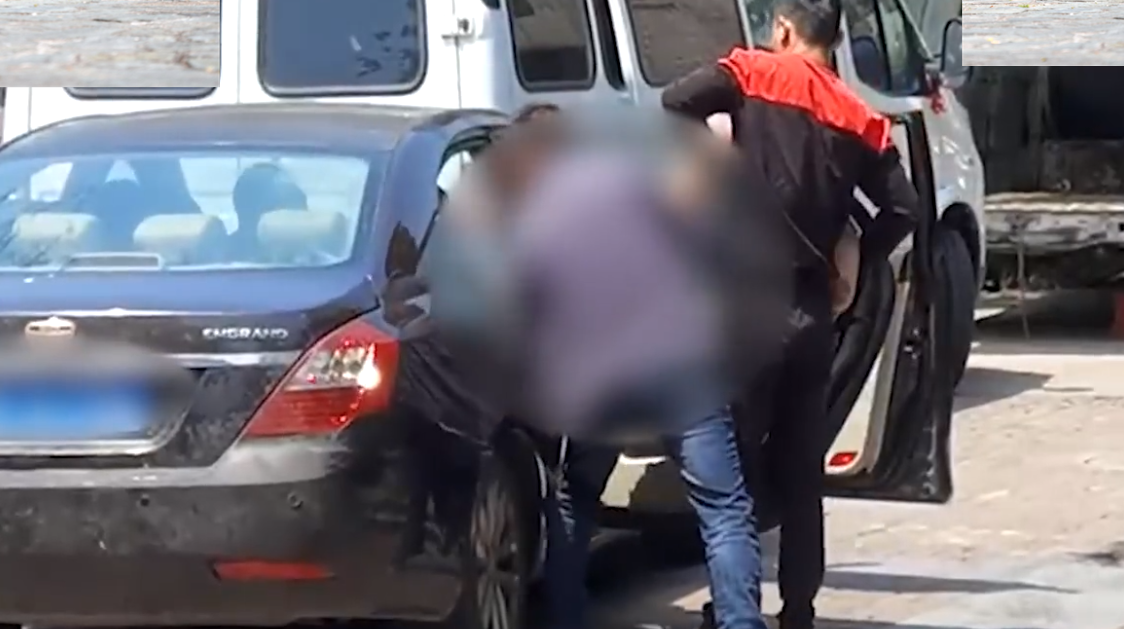 掌上社评 南通一恶犬当街咬人致死？街道回应，网传消息不属实，人无大碍