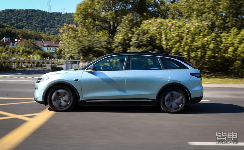 驾驶 18万、610km续航、中型SUV、L2++辅助驾驶！这才是价格屠夫！