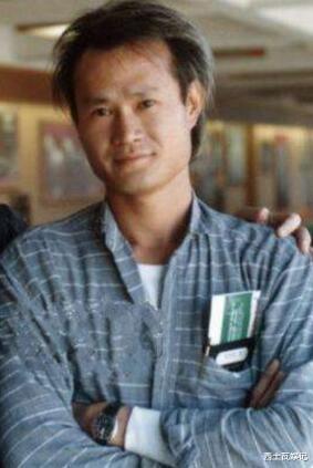 林正英|1997年，道长林正英去世，葬礼现场布置诡异，死亡真相暗藏玄机