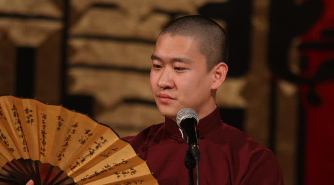 郭德纲|郭德纲背后的女人，手握德云社99%股份，为何王惠更受徒弟们喜爱