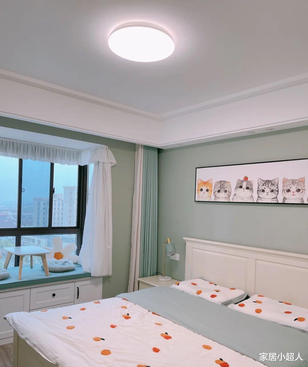 卧室床头不要放这6种物品，影响睡眠还影响心情，特别是第3个