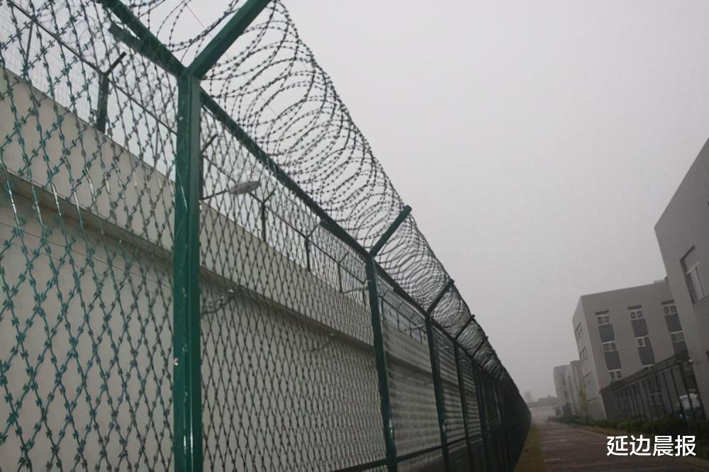 延边晨报 天津黑老大刘凤学获刑，5大保护伞倒台，曾有人为他宴请说情