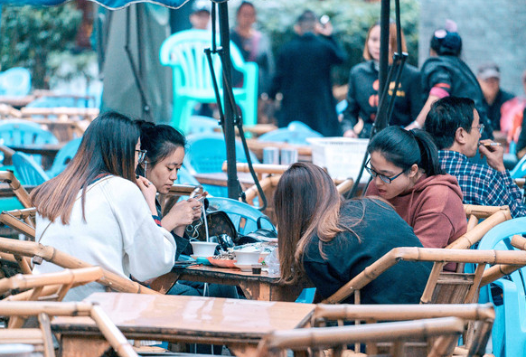 安妈育儿日|北上广逐渐“失宠”，蓉城成毕业生首选就业城市，直言幸福感爆棚