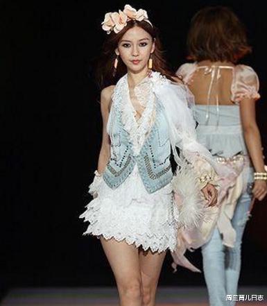 Angelababy|从顶流到配角，杨颖完美地诠释了什么叫“把一手好牌打得稀烂”！