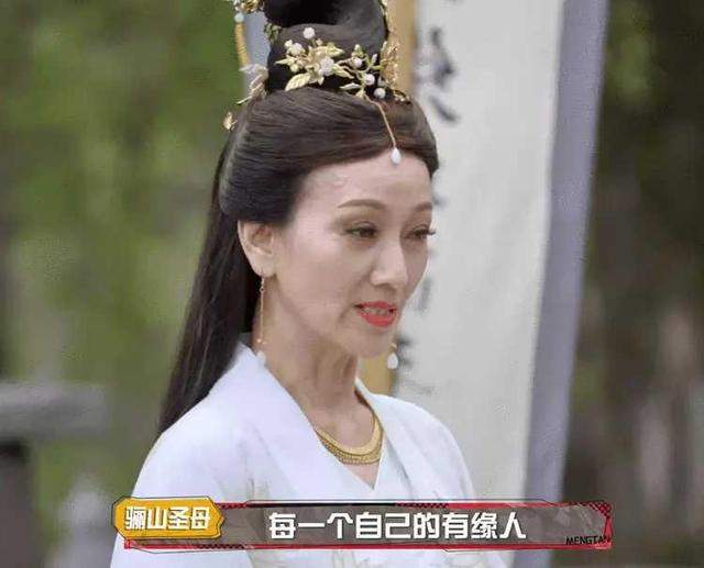 赵雅芝|赵雅芝终于老了！新综艺路透再扮白娘子状态引争议，网友：很真实