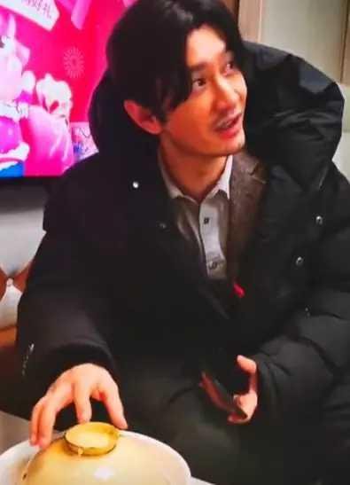 尹正|44岁黄晓明身体状态亮红灯，自曝心脏已出问题