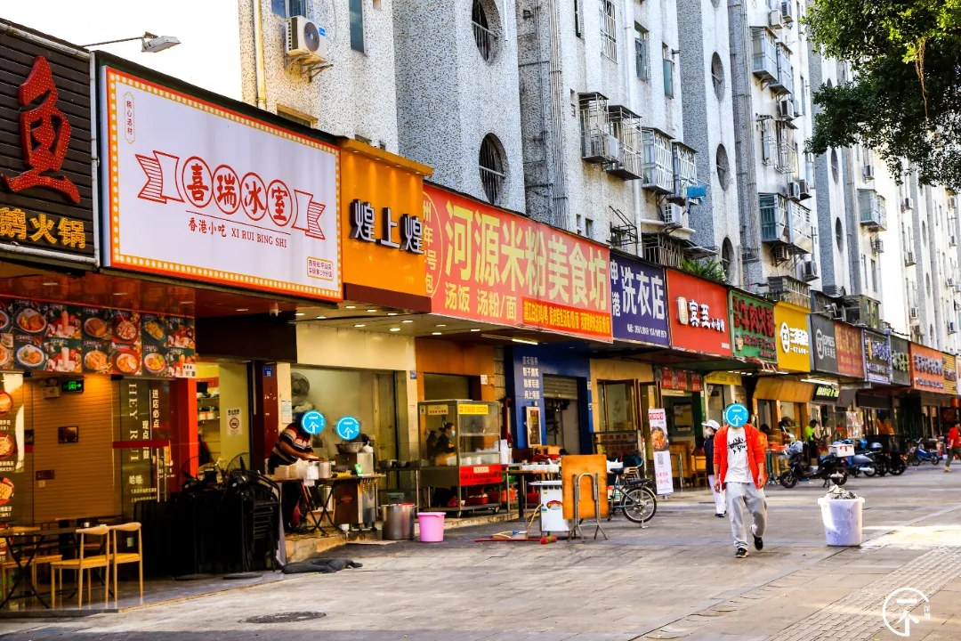 楼市|误入南山“少林村”，月入过万只能勉强合租？