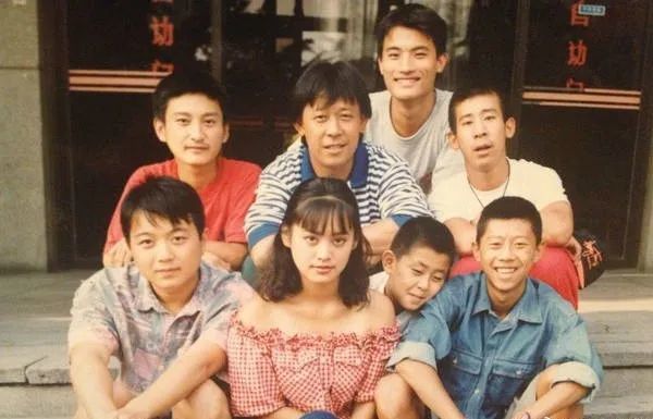 宋喆|夏雨不红，是因为他在“另一个圈子”混的风生水起