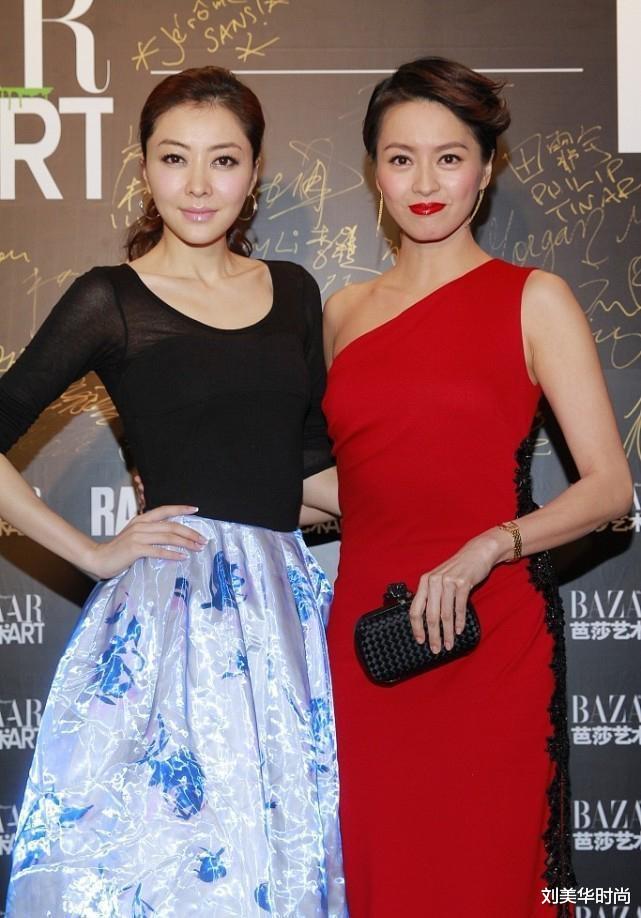 刘美华时尚|梁咏琪的气质不输熊黛林，两人同穿长款客服，都好迷人啊