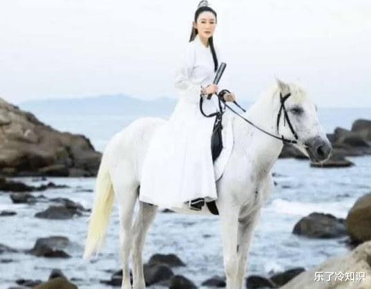 陈慧琳|许晴张敏终究是老了，同样是50来岁，陈慧琳却活成了18岁少女