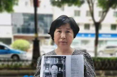 李昕言温度空间|错换事件矛盾升级，偷换概念提出律师被杜新枝起诉，已被协会调查