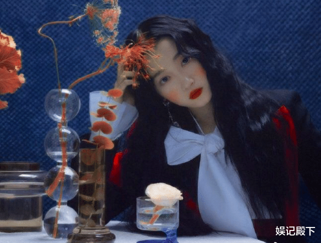 关晓彤|恭喜,鹿晗关晓彤婚纱照曝光,此前曾被拍到买钻戒,两人已同居多时!