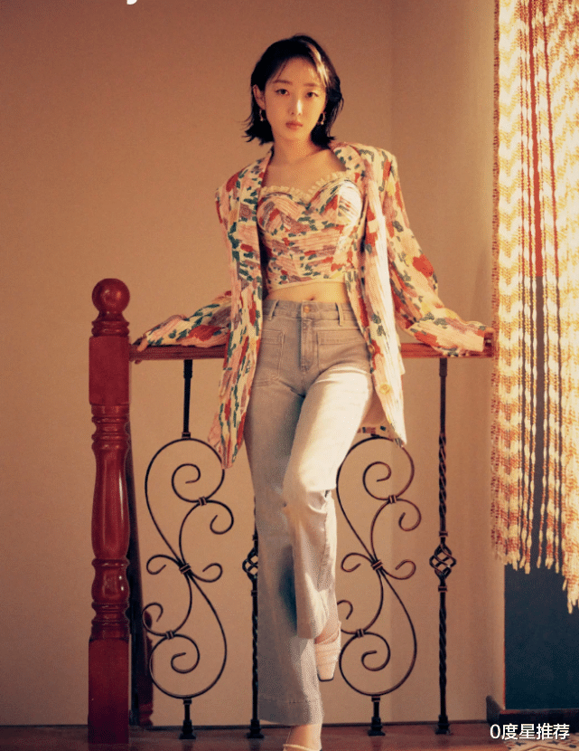 0度星推荐|杨幂的“漫画腰”算什么？看蒋梦婕的“蝼蚁腰”，这才是人间绝色