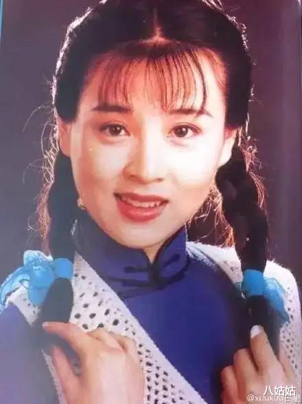 宋丹丹|英达抛弃宋丹丹，英宁抛弃赵明明，英家的两位前儿媳，如今怎样了