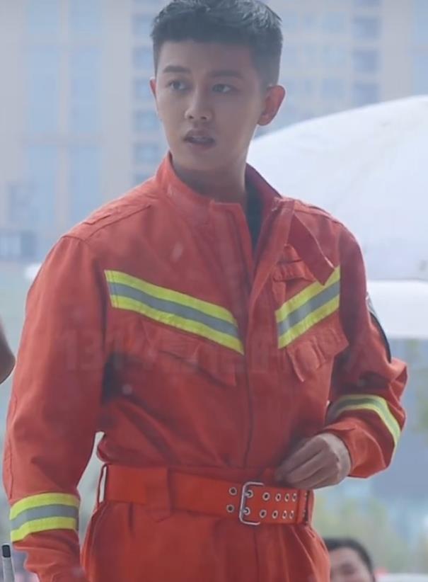 陈小纭|陈小纭透露新剧要播，蓝焰突击呼声很高，官方岿然不动