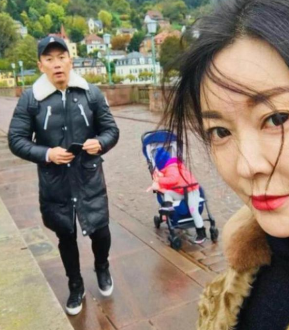 金马|央视主持人王小骞：丁克15年有苦衷，41岁生孩婆婆乐开花