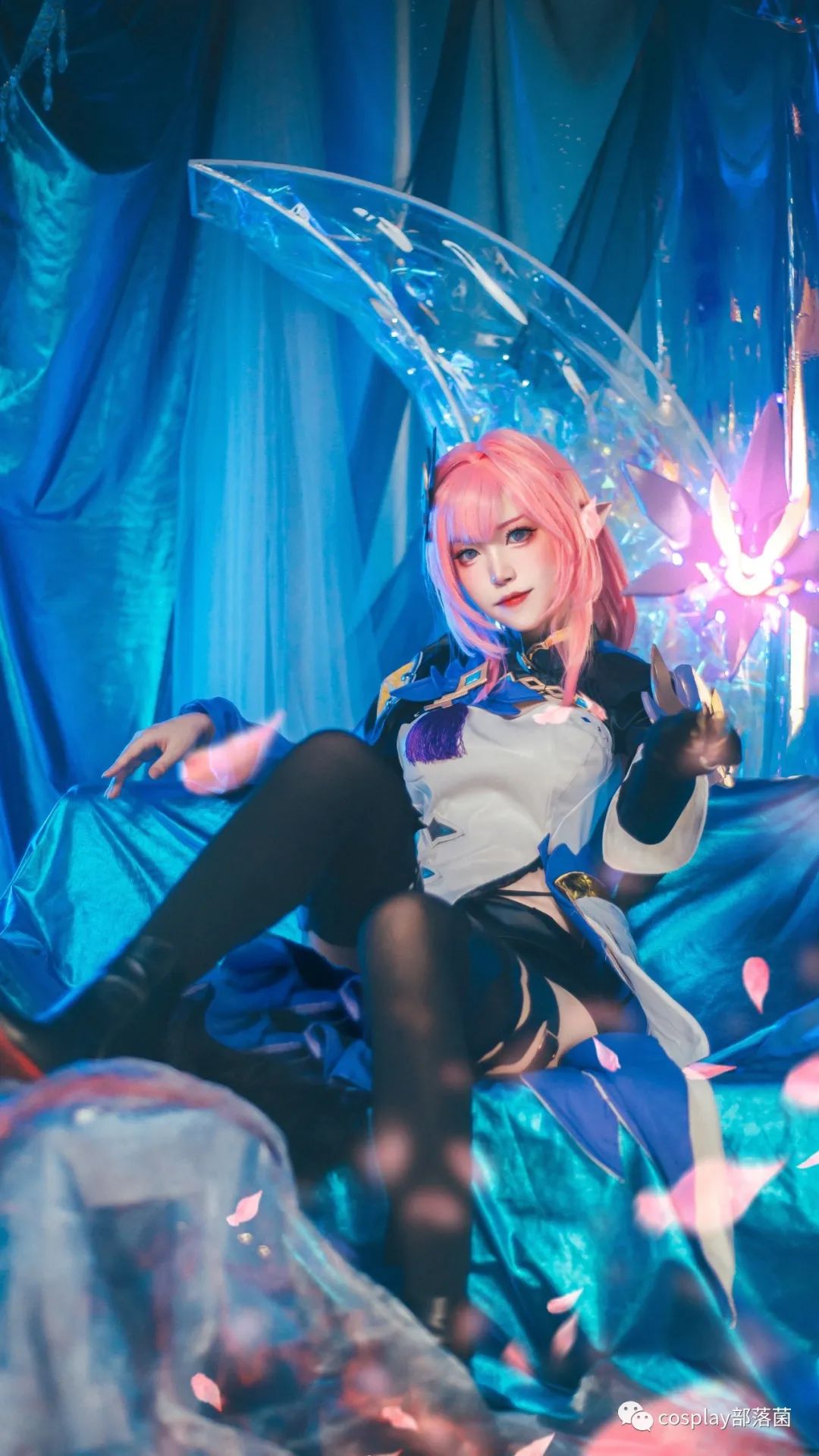 张雨绮|cos：崩坏3爱莉希雅cos正片@伊媚儿