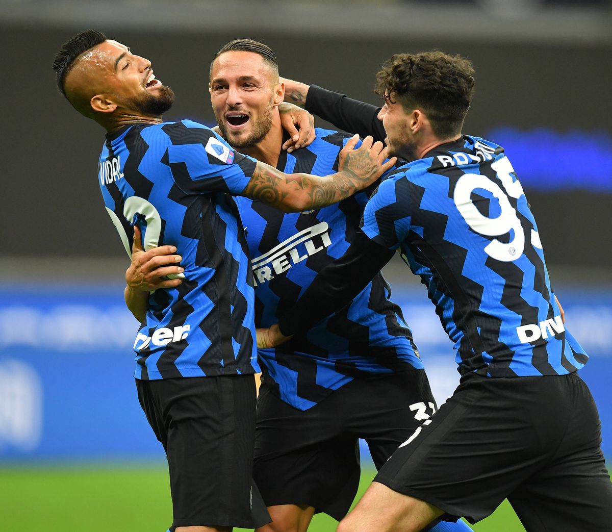 巴塞罗那|2.5亿欧元到账！国米腰板挺硬：签哥伦比亚神锋，卢卡库迎新搭档