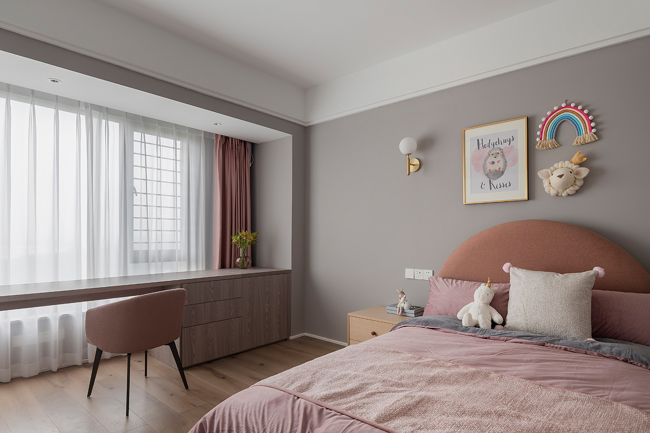 208㎡现代台式，花百万打造的简约四居，晒晒现场照