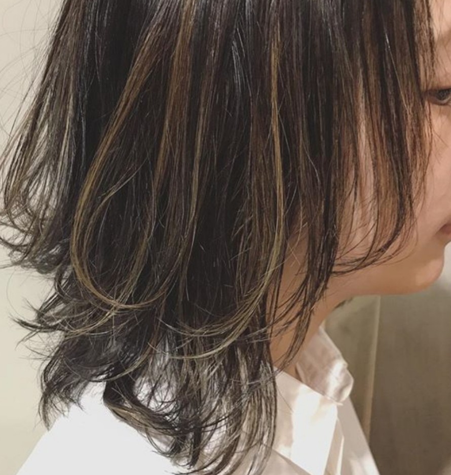 衰老|女人过了40岁，别再留黑长直了，今夏流行休闲短发，减龄又时髦