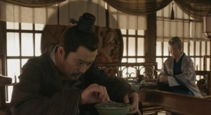 知否知否应是绿肥红瘦|知否: 难怪盛老太太坚决不改嫁，你看盛紘刚被收养时悄悄说了啥?