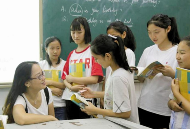 山西省|小学毕业也能当老师？山西一代课老师身份被曝光，校方回应来了