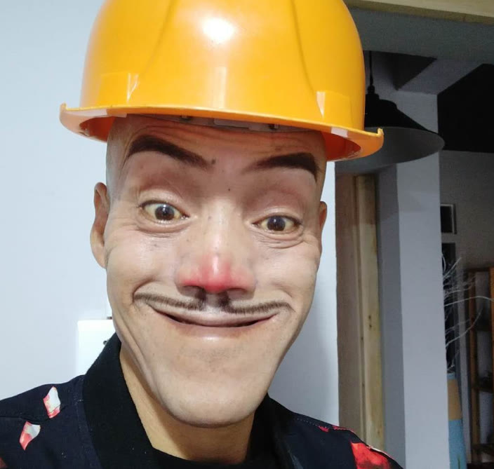 |网红“光头强”风光不再，小20岁娇妻离他而去，豪车豪宅终成空