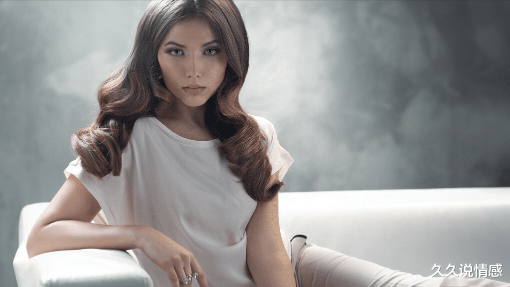 久久说情感|已婚女人被异性追求，内心是什么感受？3位已婚女人说出了答案