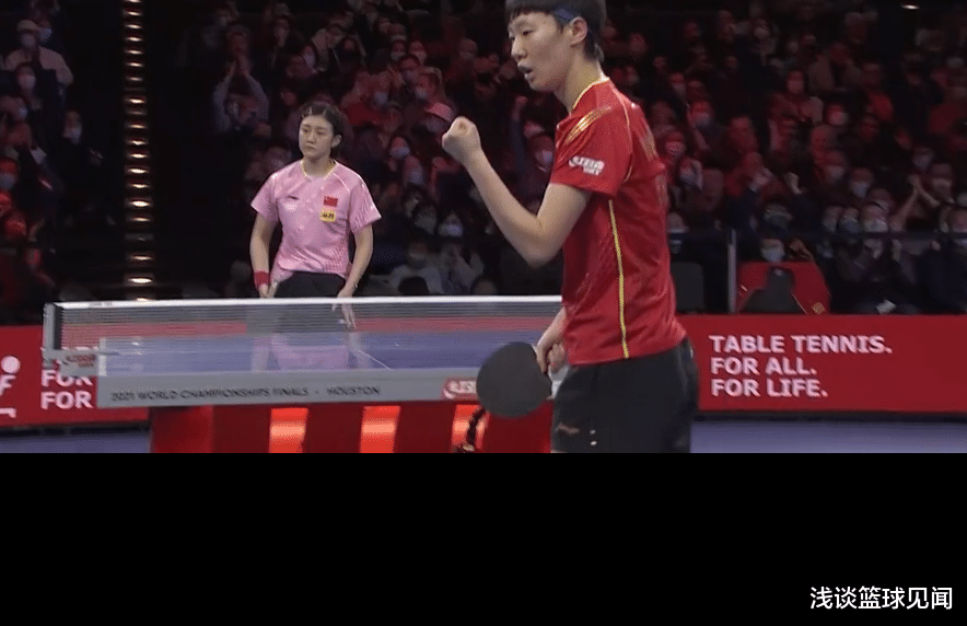 王曼昱|王曼昱连扳两局，世界第一惨遭巨大麻烦，王曼昱恐将改写史册