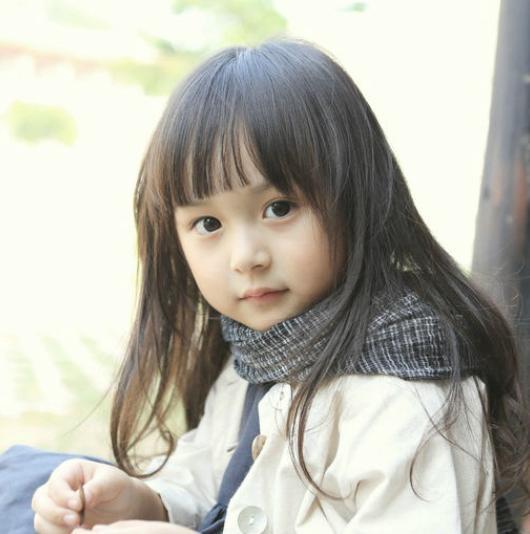 整容|2岁出道年入百万的“小芈月”，因漂亮被禁止整容，如今变成这般