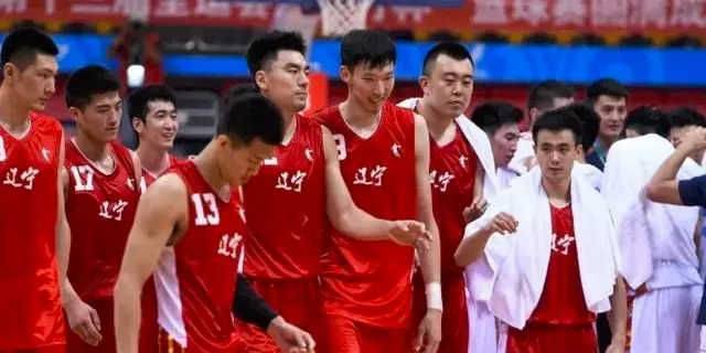 维斯塔潘|会玩！徐杰酒精中毒！半夜在医院不省人事......