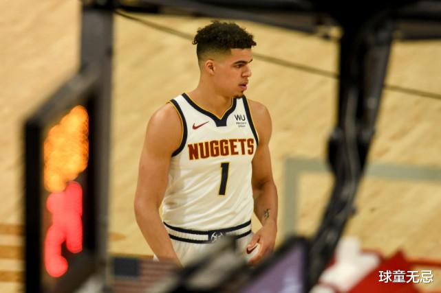 穆雷|满血复活！离开NBA256天，他用一记大风车扣篮宣告归来，想念他和他的女友