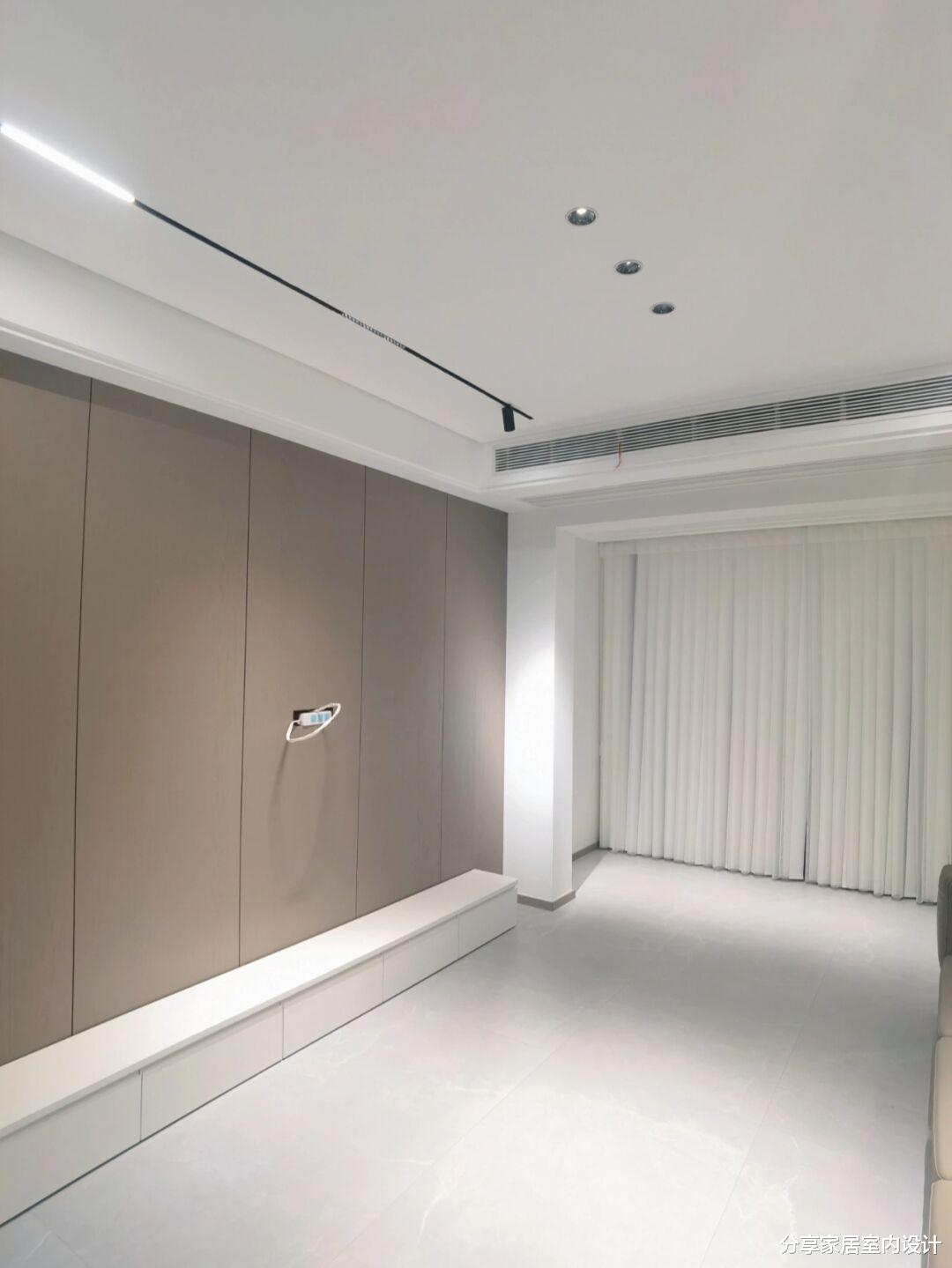 新房全屋打扫干净效果还不错,第一次装修非常满意,都夸有品位!