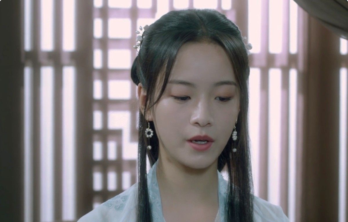 徐凤年|雪中悍刀行：鱼幼薇到底是什么身份？为何能跟在徐凤年身边？