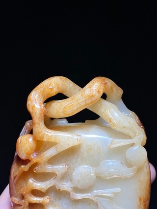 乾隆|清乾隆 和田玉籽料 白玉 双联 桃形 玉盒