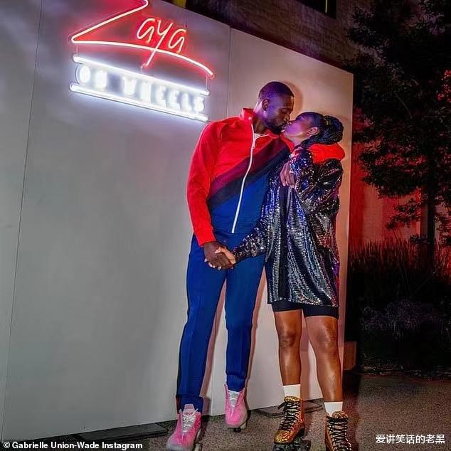 德維恩·韋德|“閃電俠”韋德為14歲兒子慶生獻(xiàn)吻 比繼母還精致 已與女生無差