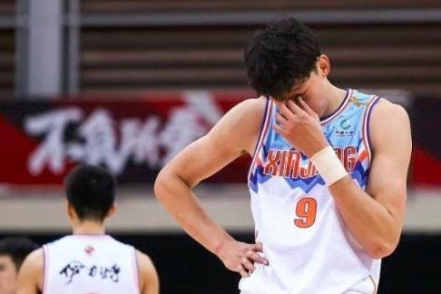 周琦|周琦高兴早了？新疆广汇队开始反击，矛头直指睢冉