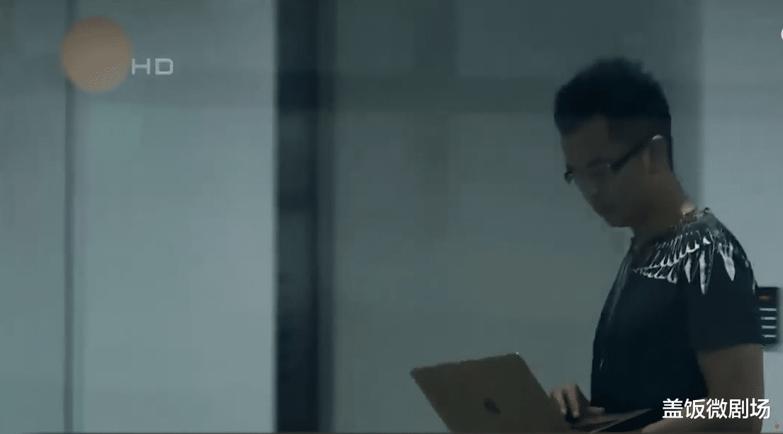 留学生|这就是中国富二代的留学生活：翘课逃学泡夜店，开一瓶酒就是15万