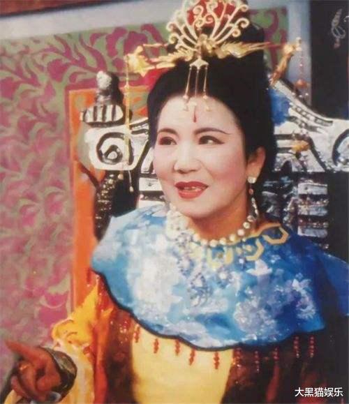 赵丽蓉|赵丽蓉的笑泪人生：32岁丧夫，二婚嫁小叔子再守寡，7岁女儿夭折