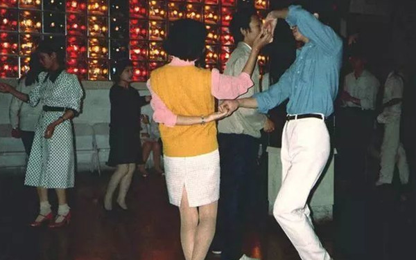 海南 男子收巨款枪杀20人逃亡,4年后潜伏情人家被捕