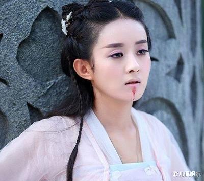 杨紫|女星“吐血戏”：刘亦菲像放烟花，杨紫令人心疼，而她是来搞笑的