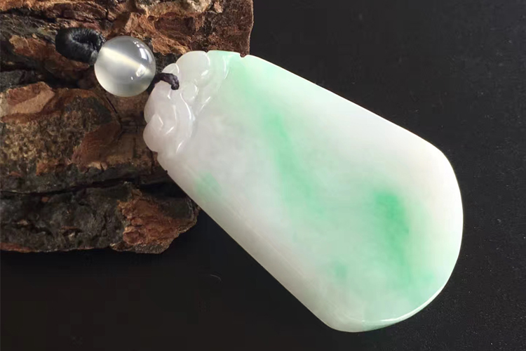 翡翠|翡翠的分类和等级划分