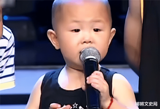 张峻豪|张峻豪：3岁上央视，5岁上春晚，回归学校后不愿学习，今销声匿迹