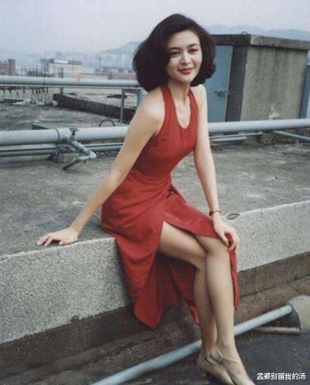 关之琳|看了关之琳和钟丽缇26年前的合照，才发现绝色与美人的鸿沟在哪