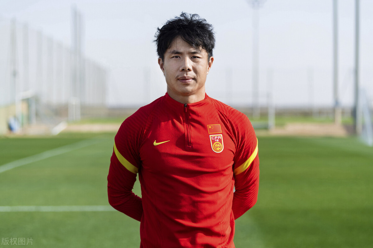 国足|踢鱼腩轮换！国足首发11人预测：武磊+2射手领衔，艾神和队长入替