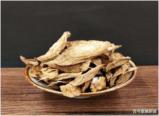 高血脂|37岁空姐查出高血脂，飞机上离世，医生：腿部早提示，是她忽视了