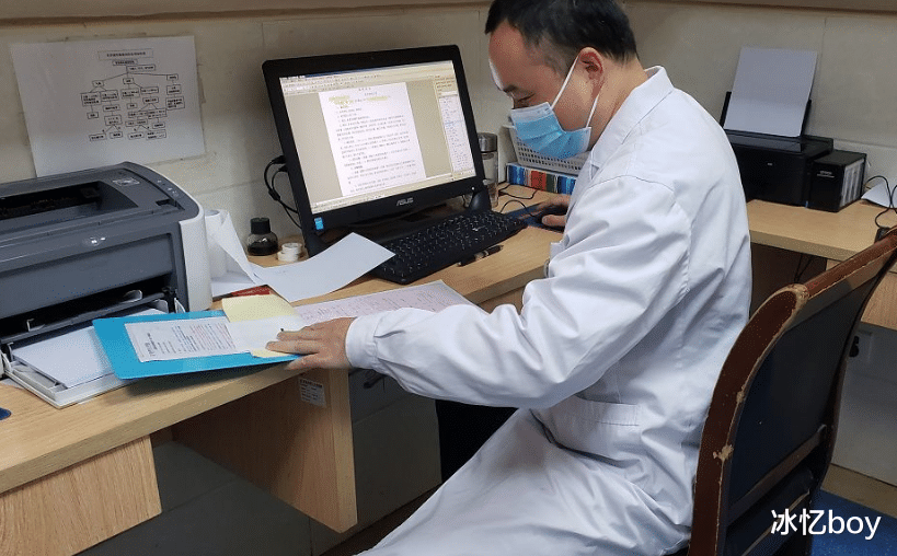 尿酸|47岁男子滴酒不沾,痛风反复,提醒:常喝2种水,或会使尿酸快速升高